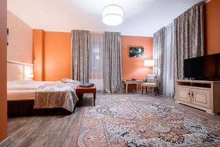 Курортные отели Terrassa Park Боровое Улучшенный двухместный номер с 1 кроватью или 2 отдельными кроватями, вид на горы-8